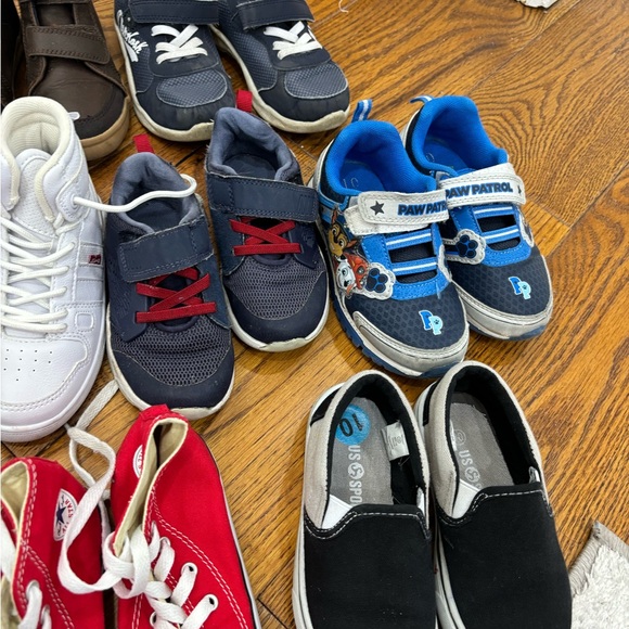 8 LOT toddler boy shoes - Picture 3 of 4